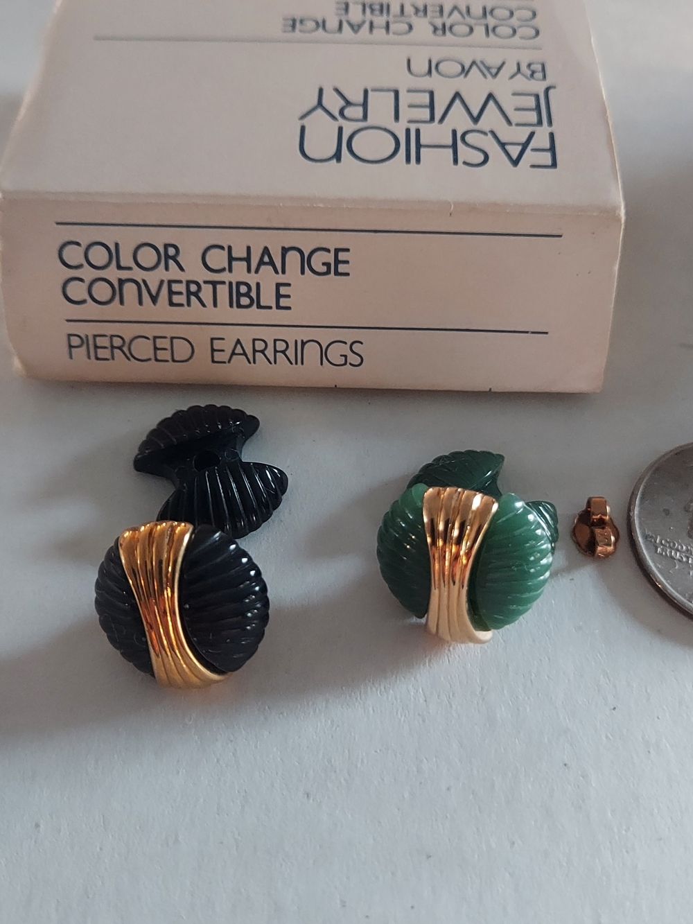 Vintage Avon Black/Green & Gold Color Change Convertible Pierced Earrings